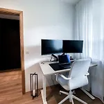 Lovely 2-Bed Apartment With Everything You Need.