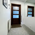 Lovely 2-Bed Apartment With Everything You Need.